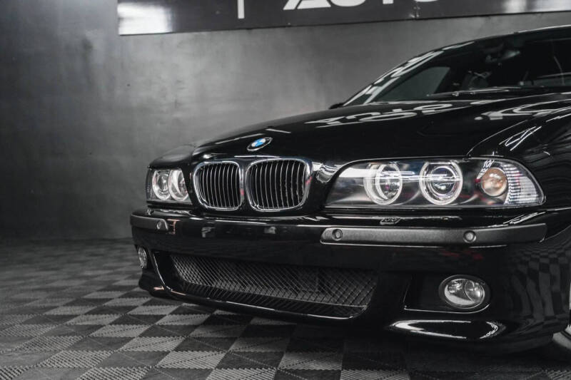 2003 BMW M5