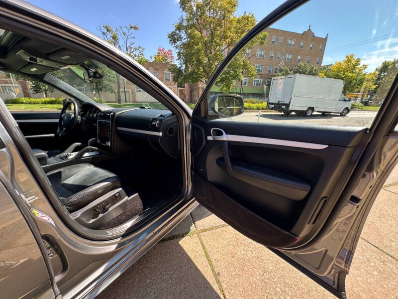 2009 Porsche Cayenne GTS Tiptronic