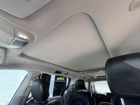 2018 Chrysler Pacifica Hybrid Limited