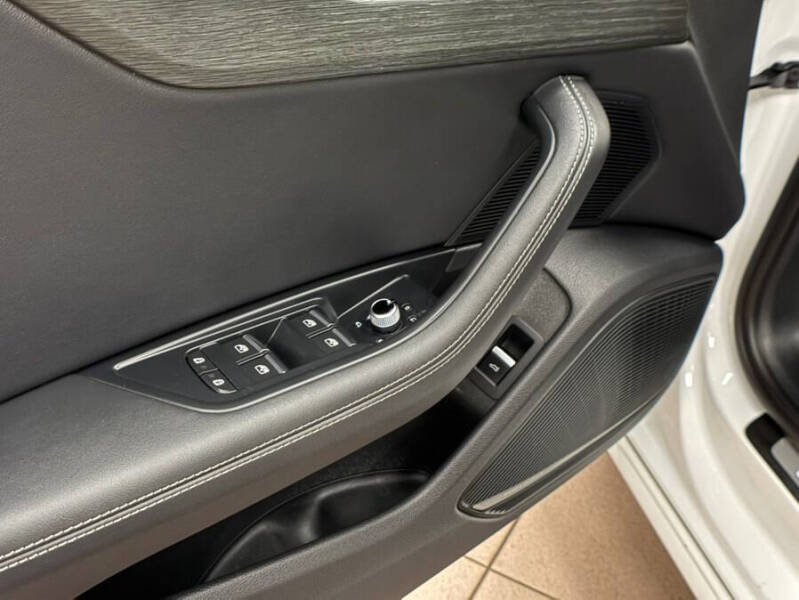 2024 Audi A4 quattro S line Prem Plus 45 TFSI