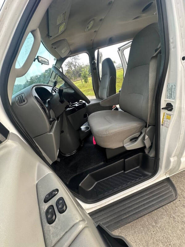 2006 Ford E-Series E-150 XL