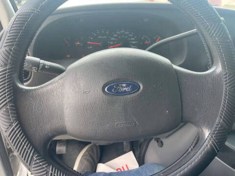 2008 Ford E-Series E-250