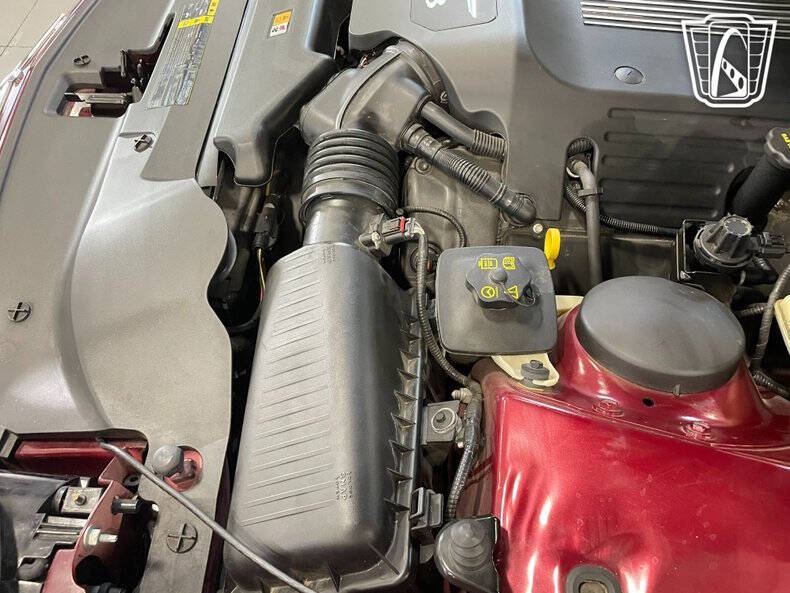 2004 Ford Thunderbird Deluxe