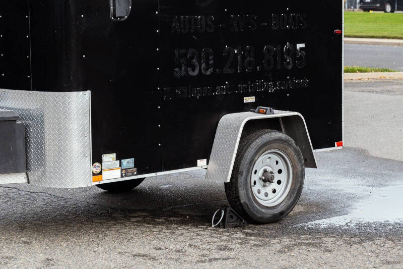 2017 Interstate 1AXLE