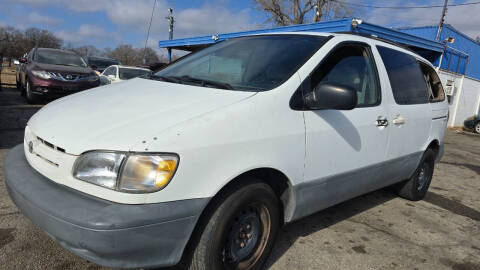 1999 Toyota Sienna LE