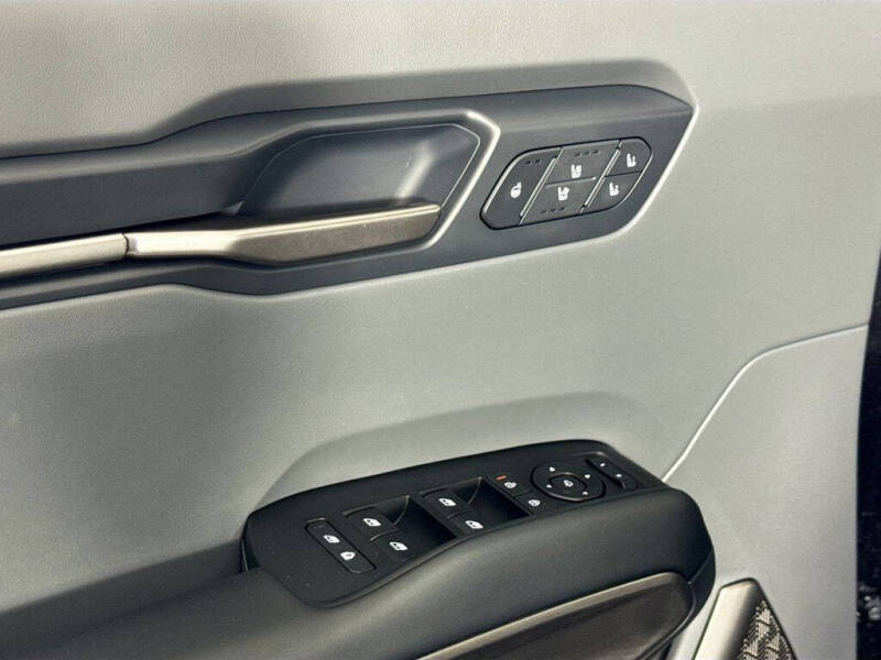 2026 Kia EV9 Wind