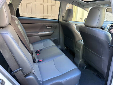 2012 Toyota Prius v Five