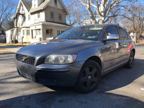 2007 Volvo S40 for sale at Michaels Used Cars Inc. in East Lansdowne PA