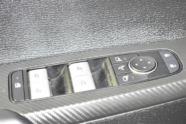 2024 Mitsubishi Outlander PHEV SE