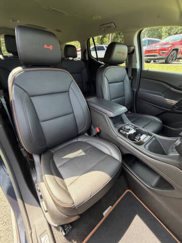2021 GMC Acadia AT4