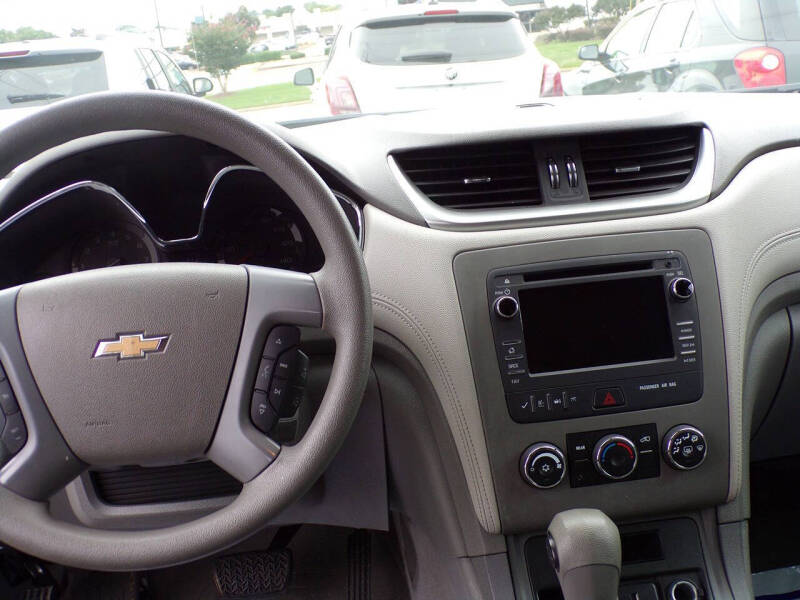 2017 Chevrolet Traverse LS