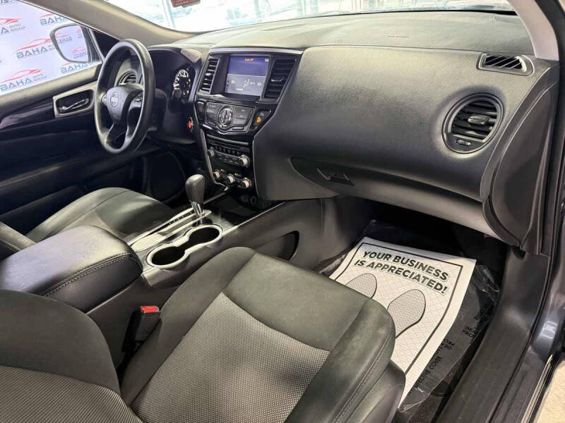 2020 Nissan Pathfinder S