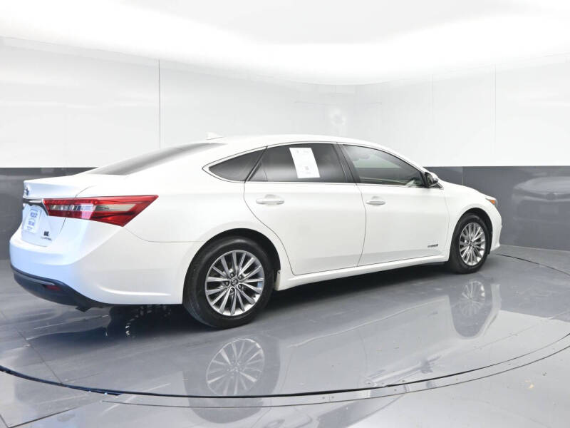 2016 Toyota Avalon Hybrid