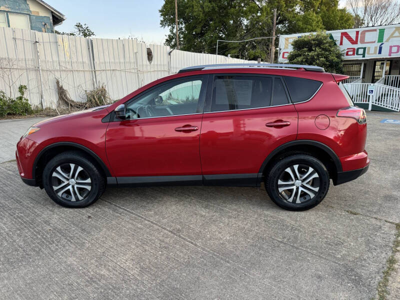 2017 Toyota RAV4 LE