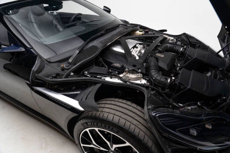 2020 Aston Martin DB11 Volante