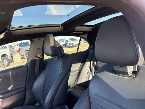 2023 Mercedes-Benz C-Class C 300