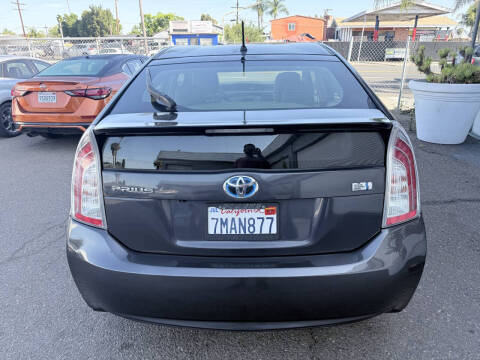 2015 Toyota Prius Two