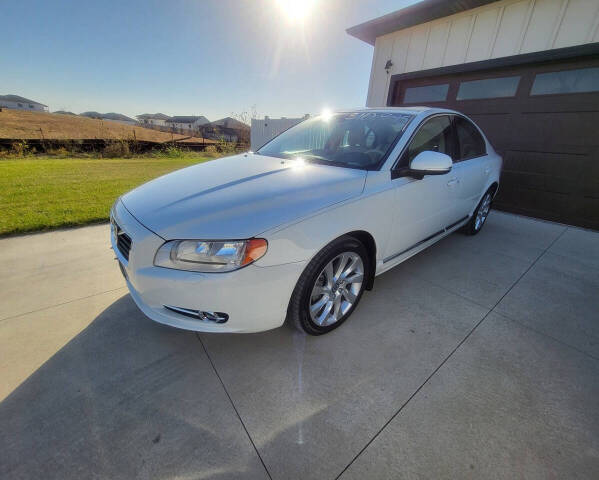 2012 Volvo S80 for sale at LANDMARK AUTO GROUP LLC in Weston, NE