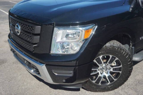 2020 Nissan Titan SV