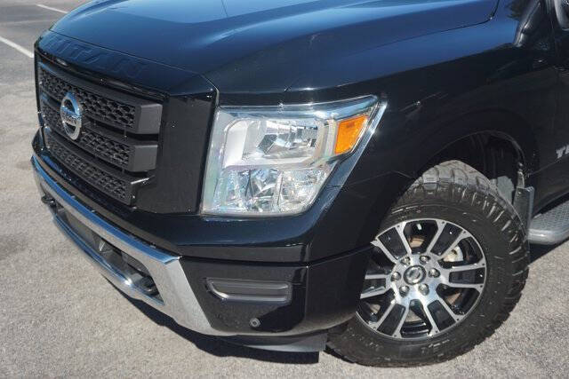 2020 Nissan Titan SV