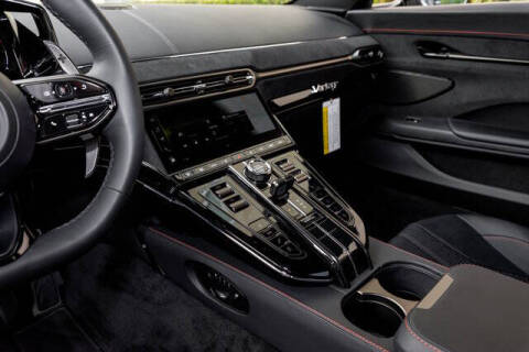 2025 Aston Martin Vantage
