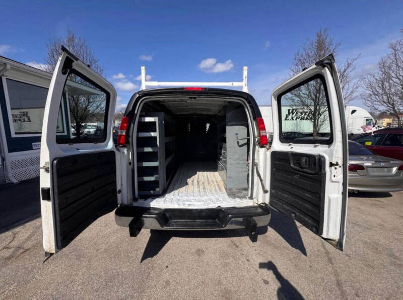 2016 GMC Savana 2500