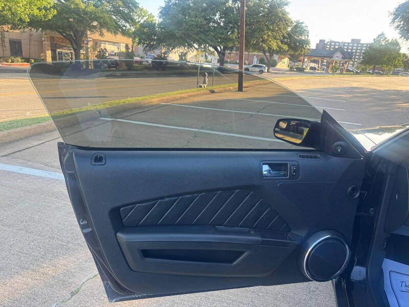 2012 Ford Mustang V6 Premium