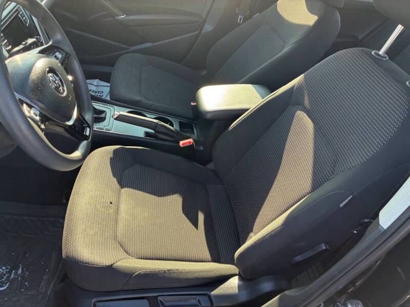 2016 Volkswagen Passat 1.8T S