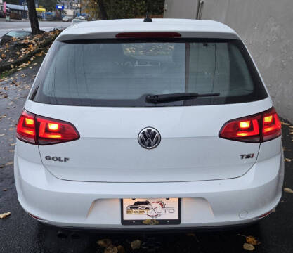2016 Volkswagen Golf TSI S