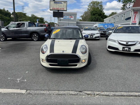 2017 MINI Hardtop 2 Door Cooper