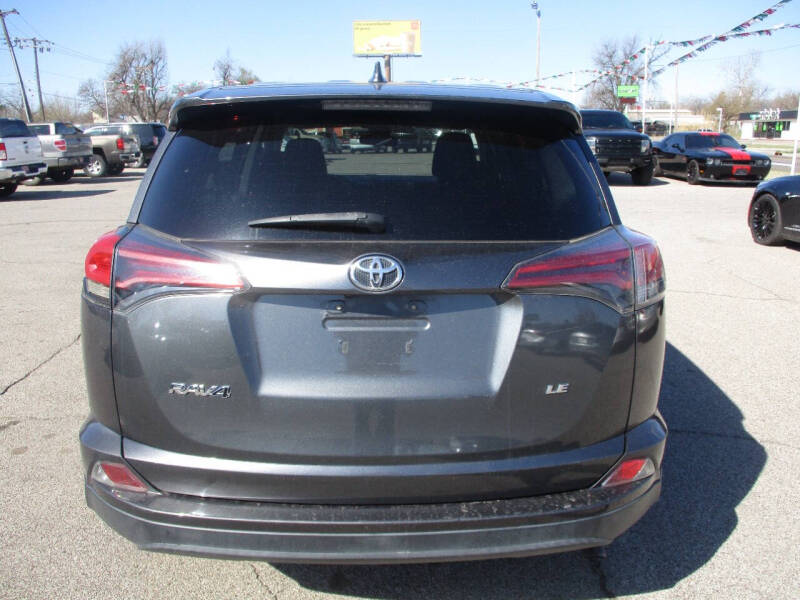 2018 Toyota RAV4 LE