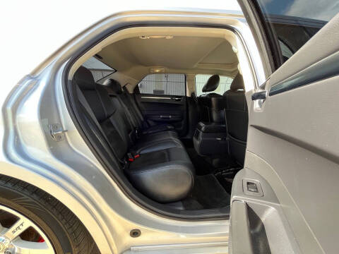 2009 Chrysler 300 SRT-8