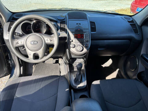 2011 Kia Soul +