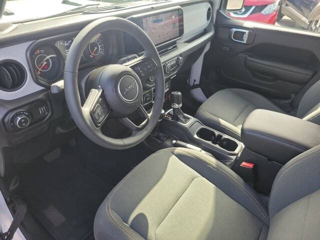 2025 Jeep Gladiator Sport S