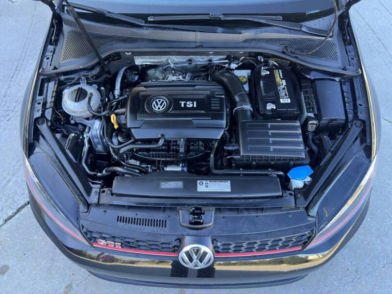 2017 Volkswagen Golf GTI Autobahn