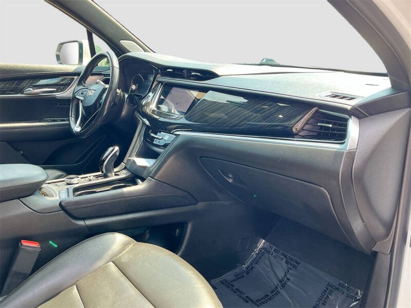 2022 Cadillac XT6 Premium Luxury