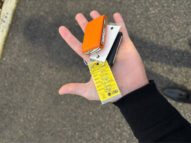 2024 Volvo XC60 B5 Plus Dark Theme