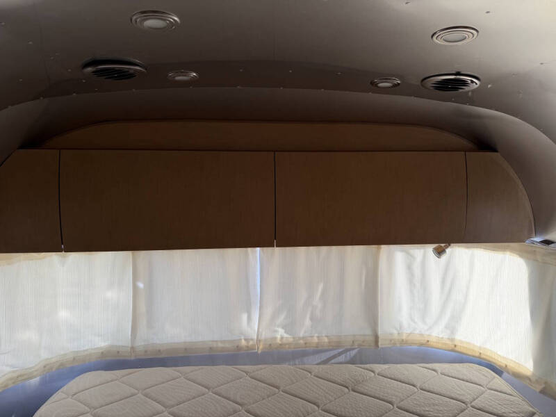 2016 Airstream 25FB