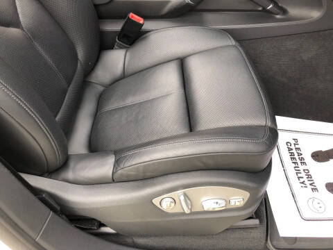 2013 Porsche Cayenne GTS