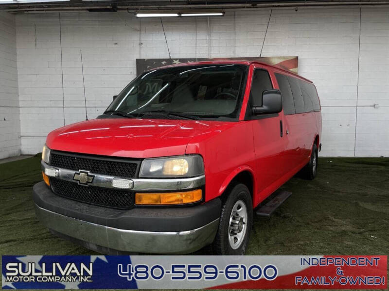 2015 Chevrolet Express Passenger LS's photo