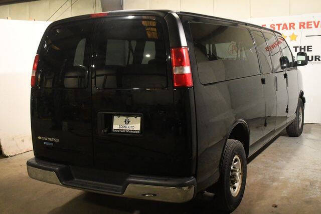 2017 Chevrolet Express LT 3500