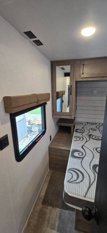 2025 Forest River 29BHQB