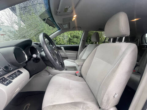 2013 Toyota Highlander Plus