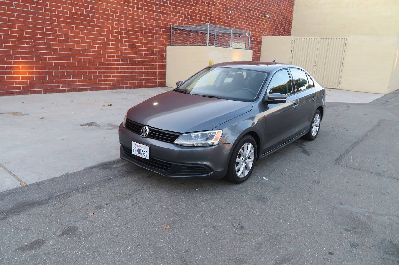 2012 Volkswagen Jetta for sale at The Car Vendor LLC in Bellflower, CA