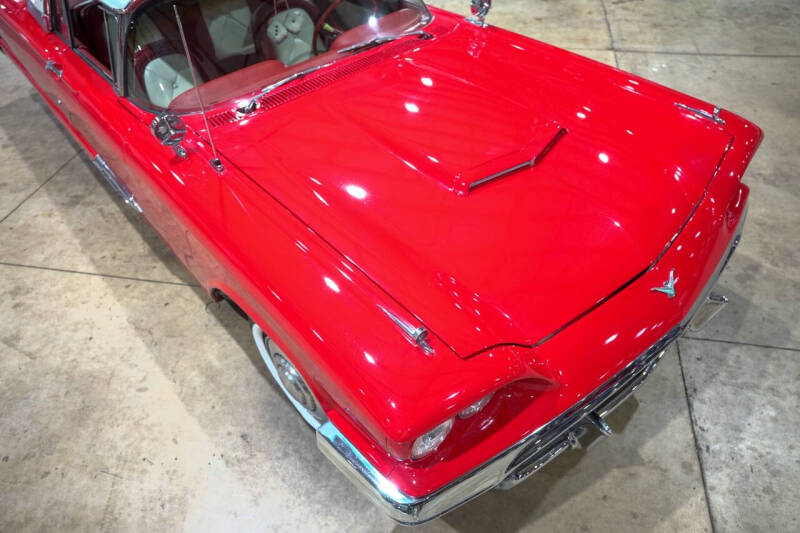 1959 Ford Thunderbird