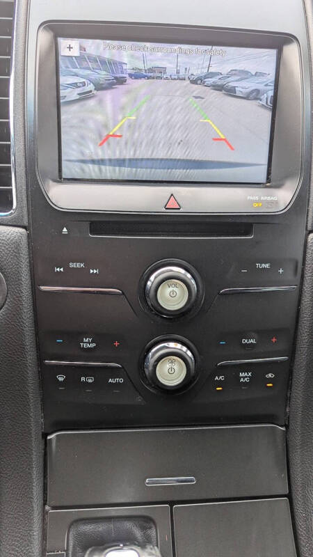 2016 Ford Taurus SEL