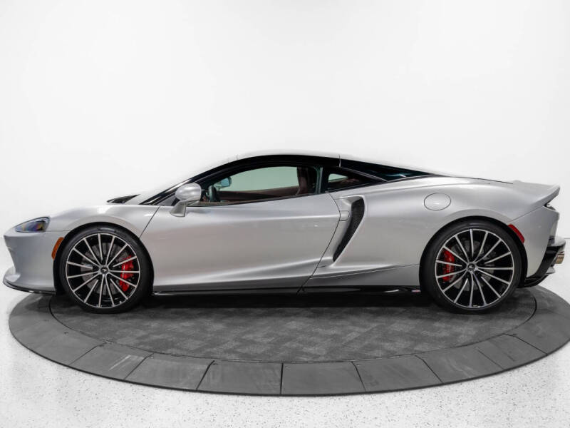 2023 McLaren GT