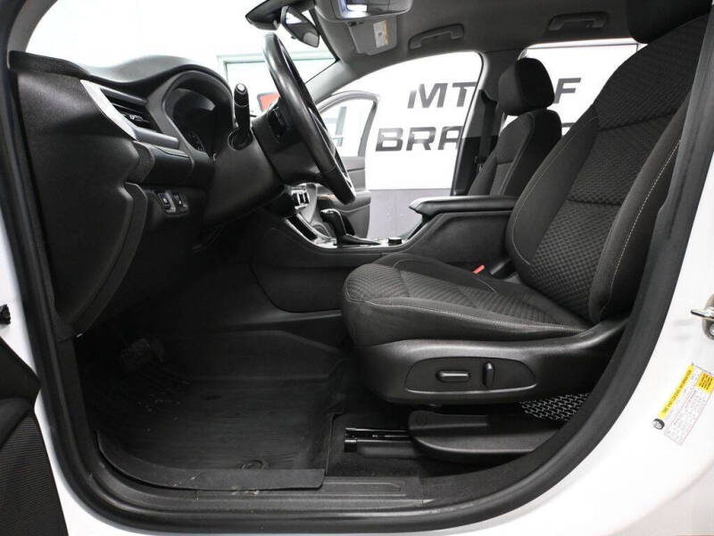 2017 GMC Acadia SLE-2