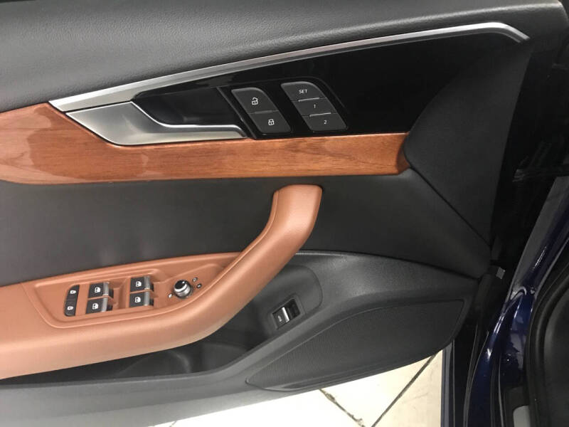 2023 Audi A4 quattro Premium 40 TFSI