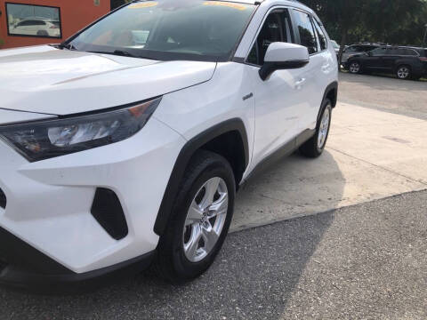 2020 Toyota RAV4 Hybrid LE